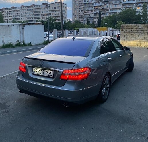 Mercedes E 220 d 2009, 297,000 km - 2.2 l - Bakı