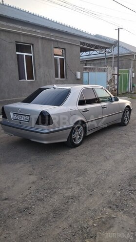 Mercedes C 220 1995, 364,581 km - 2.2 l - Qazax