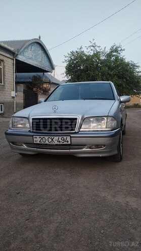 Mercedes C 220 1995, 364,581 km - 2.2 l - Qazax
