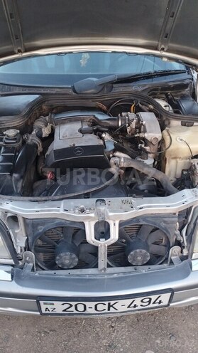Mercedes C 220 1995, 364,581 km - 2.2 l - Qazax