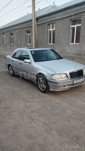 Mercedes C 220 1995, 364,581 km - 2.2 l - Qazax