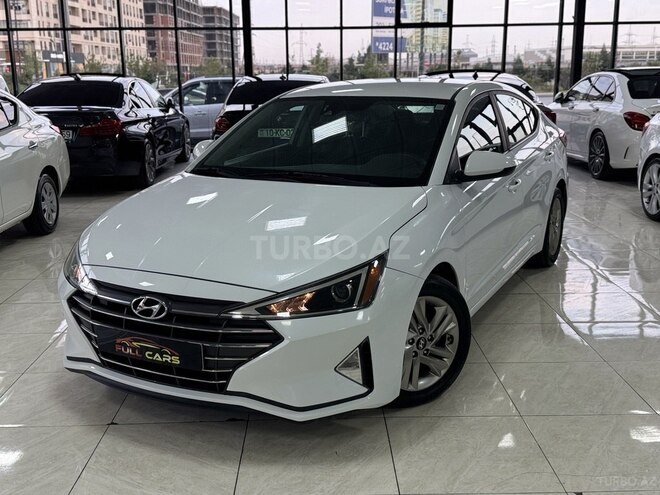 Hyundai Elantra-1
