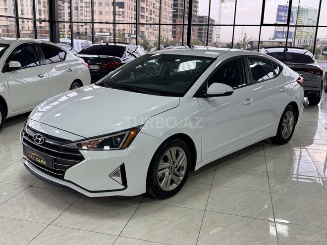 Hyundai Elantra-3