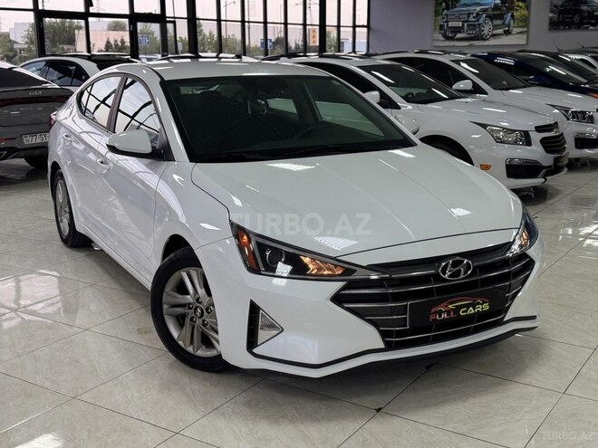 Hyundai Elantra-2