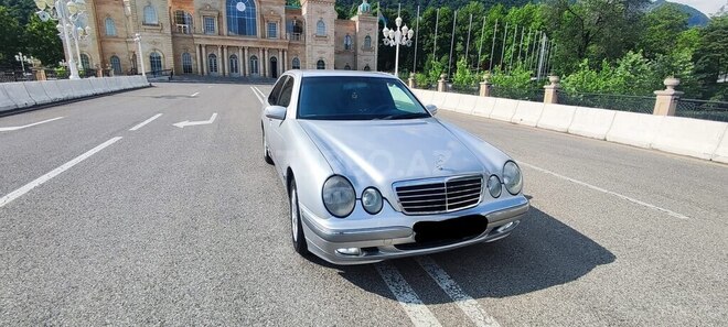 Mercedes E 240 2000, 421,640 km - 2.4 l - Qəbələ