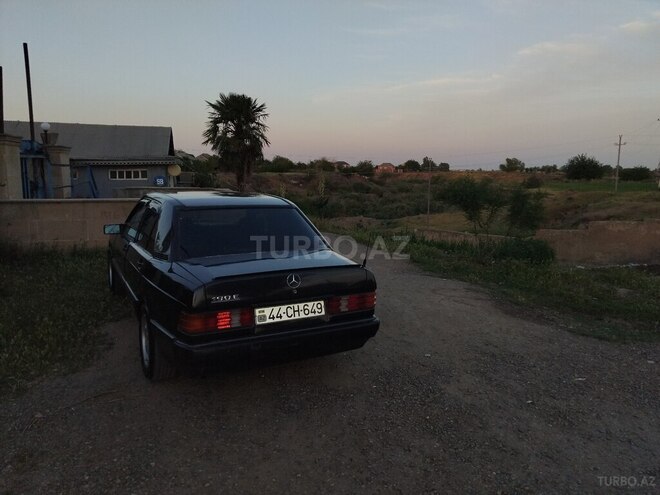 Mercedes 190 1991, 380,000 km - 1.8 l - Masallı