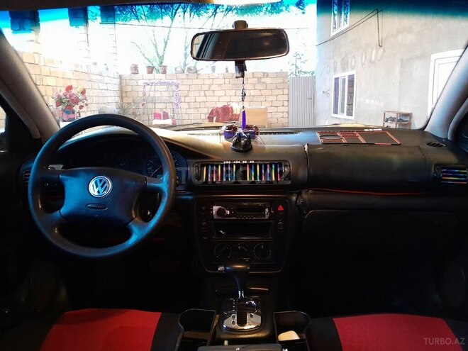 Volkswagen Passat 2000, 35,000 km - 1.8 l - Saatlı