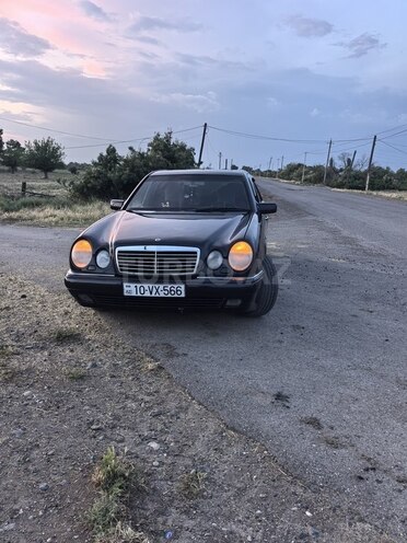 Mercedes E 230 1996, 310,412 km - 2.3 л - İmişli