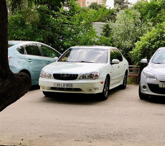 Nissan Maxima-2