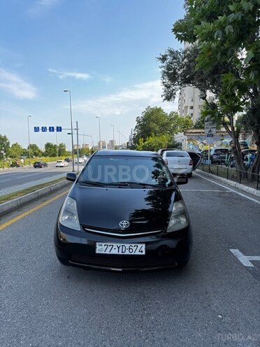 Toyota Prius-2