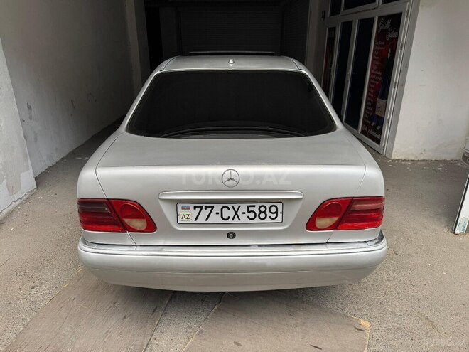 Mercedes E 220 d 1998, 329,000 km - 2.2 l - Bakı