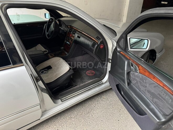 Mercedes E 220 d 1998, 329,000 km - 2.2 l - Bakı