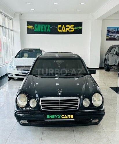 Mercedes E 240-2