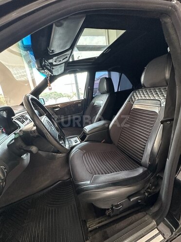 Mercedes E 240-15