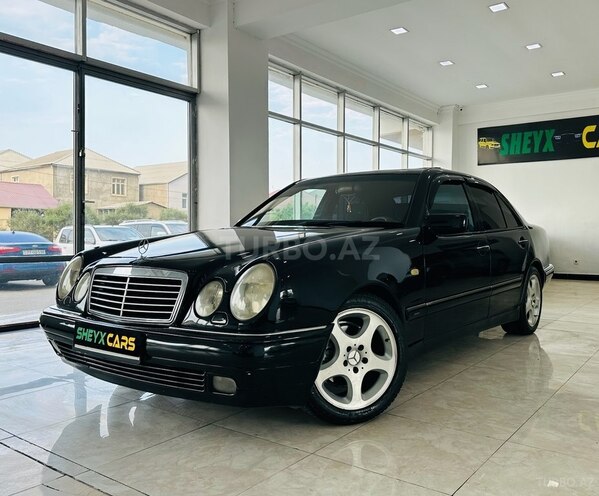 Mercedes E 240-8