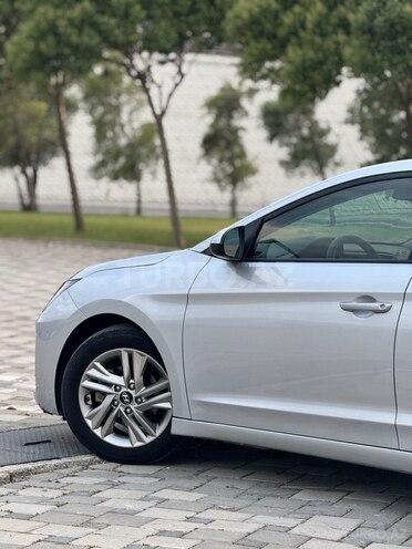 Hyundai Elantra 2019, 89,166 km - 2.0 l - Bakı