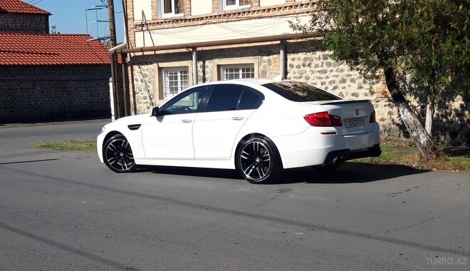 BMW 528 2013, 228,000 km - 2.0 l - Zaqatala