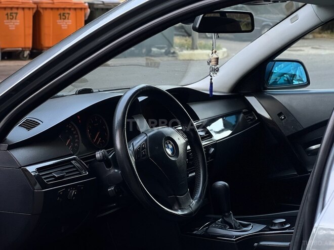BMW 525 2005, 297,548 km - 2.5 l - Bakı