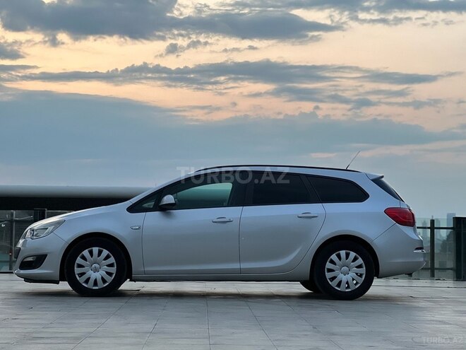 Opel Astra 2015, 192,100 km - 1.4 l - Bakı