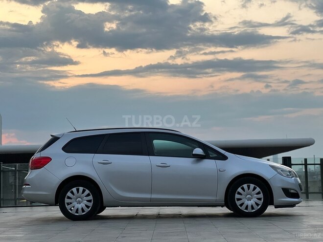 Opel Astra 2015, 192,100 km - 1.4 l - Bakı
