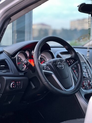 Opel Astra 2015, 192,100 km - 1.4 l - Bakı