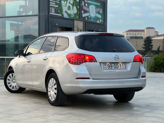 Opel Astra 2015, 192,100 km - 1.4 l - Bakı