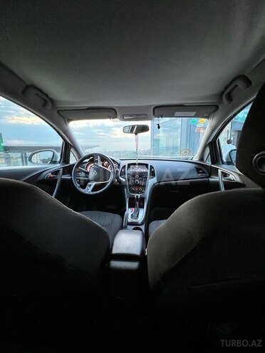 Opel Astra 2015, 192,100 km - 1.4 l - Bakı