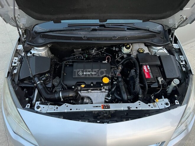 Opel Astra 2015, 192,100 km - 1.4 l - Bakı