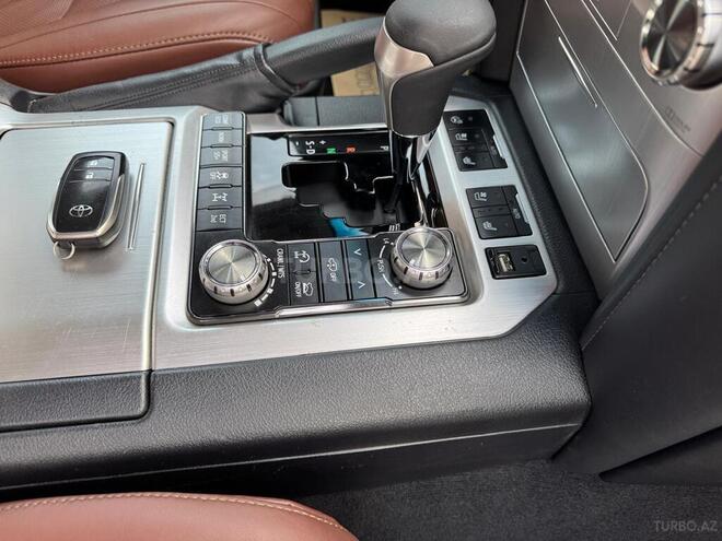 Toyota Land Cruiser 2018, 189,000 km - 4.5 l - Bakı