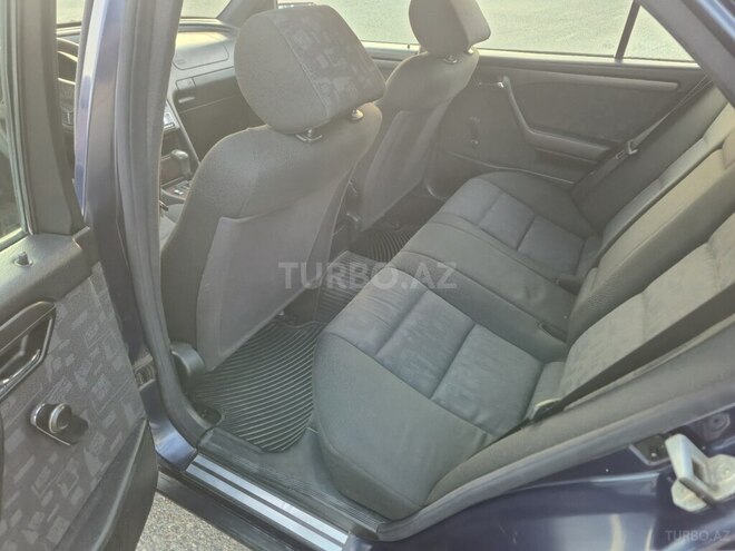 Mercedes C 230 1997, 286,000 km - 2.3 л - Gəncə