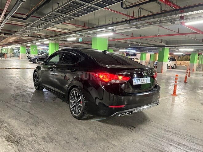 Hyundai Elantra 2015, 135,000 km - 1.8 l - Bakı