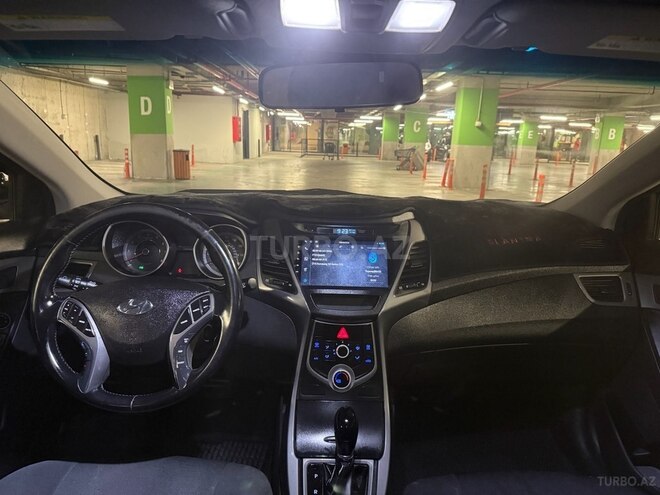 Hyundai Elantra 2015, 135,000 km - 1.8 l - Bakı