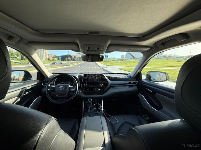 Toyota Highlander 2022, 70,000 km - 2.5 l - Bakı