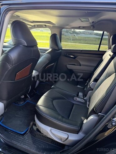 Toyota Highlander 2022, 70,000 km - 2.5 l - Bakı