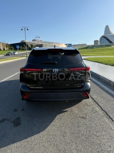 Toyota Highlander 2022, 70,000 km - 2.5 l - Bakı