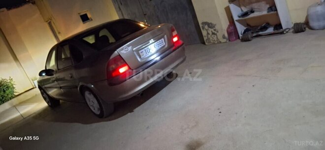 Opel Vectra 1996, 36,000 km - 2.0 l - Bakı