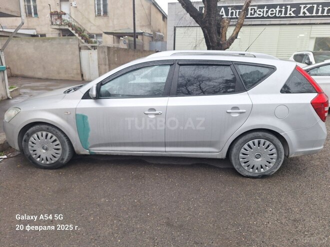 Kia Ceed 2009, 280,000 km - 1.6 л - Bakı