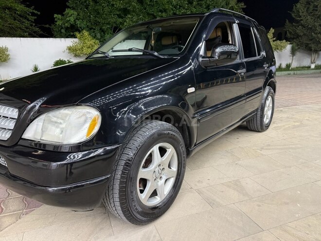 Mercedes ML 320 1999, 295,000 km - 3.2 л - Bakı