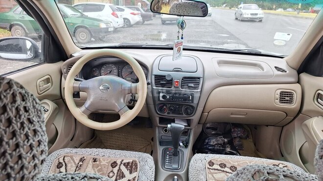 Nissan Sunny 2005, 350,000 km - 1.6 l - Qəbələ