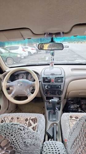 Nissan Sunny 2005, 350,000 km - 1.6 l - Qəbələ