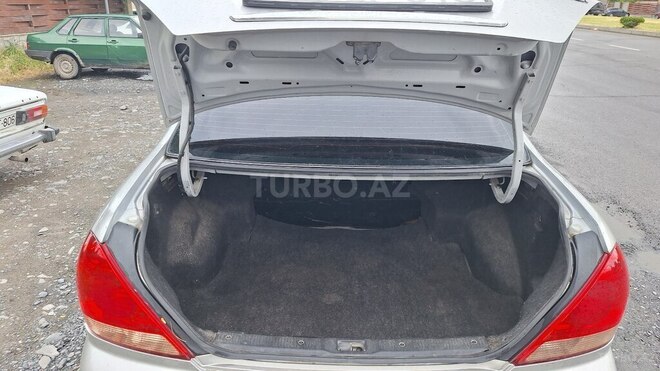 Nissan Sunny 2005, 350,000 km - 1.6 l - Qəbələ