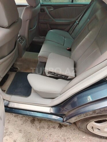Mercedes E 240 2000, 308,000 km - 2.6 l - Bakı