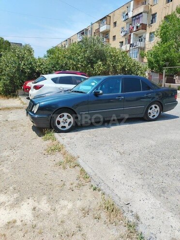 Mercedes E 240 2000, 308,000 km - 2.6 l - Bakı