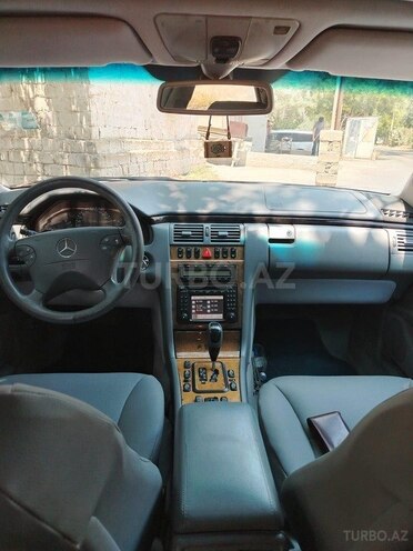 Mercedes E 240 2000, 308,000 km - 2.6 l - Bakı
