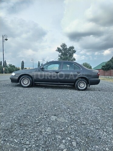 Nissan Sunny 1998, 655,000 km - 1.6 l - Qəbələ