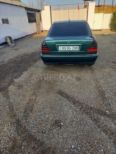 Mercedes C 220 d 1998, 356,985 km - 2.2 l - Beyləqan