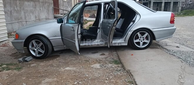 Mercedes C 200 1995, 530,000 km - 2.0 л - Bakı