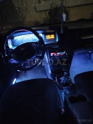 Opel Vectra 1996, 762,000 km - 1.8 l - Qazax
