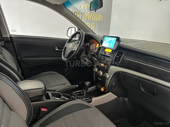 Ssang Yong Korando-14