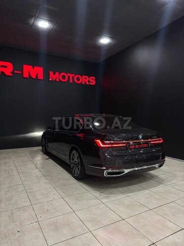 BMW 750 2020, 90,000 km - 4.4 l - Bakı